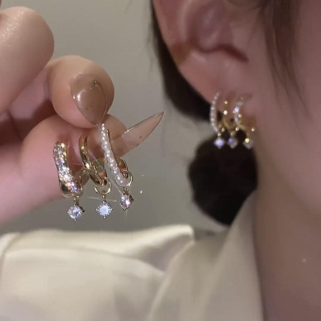 Boucles d'oreilles superposées incrustées de zircones