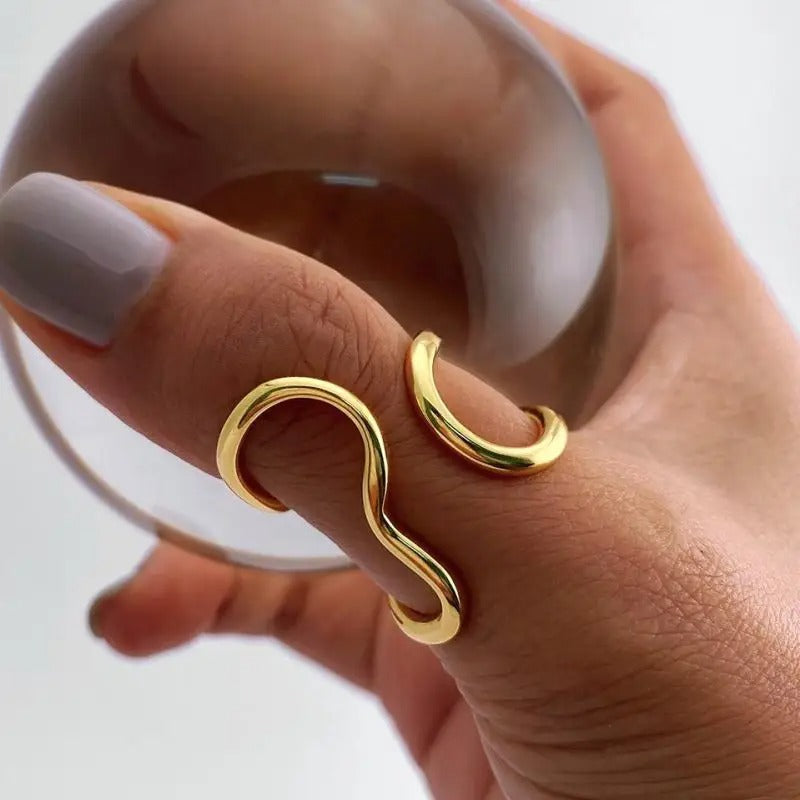 Bague vintage avec un design exclusif plaquée en or 18K