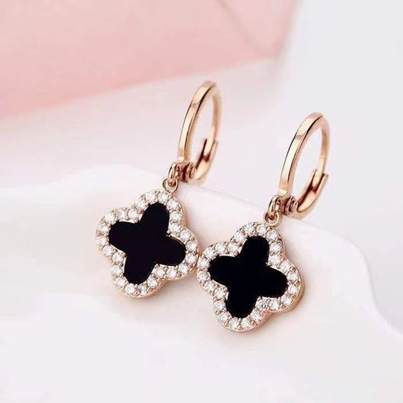 Boucles d'oreilles trèfle à quatre feuilles plaquées or