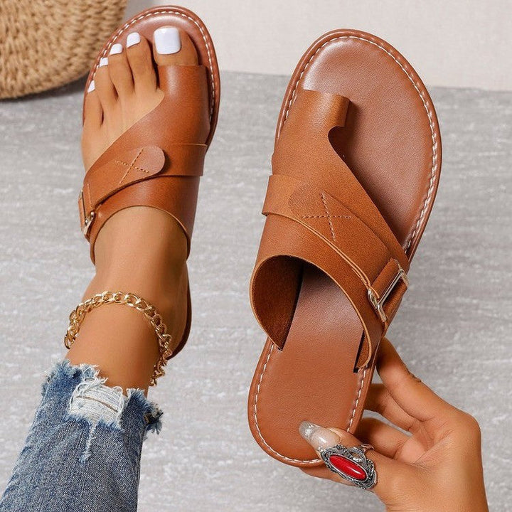 Julia – Sandales plates modernes et confortables pour femme