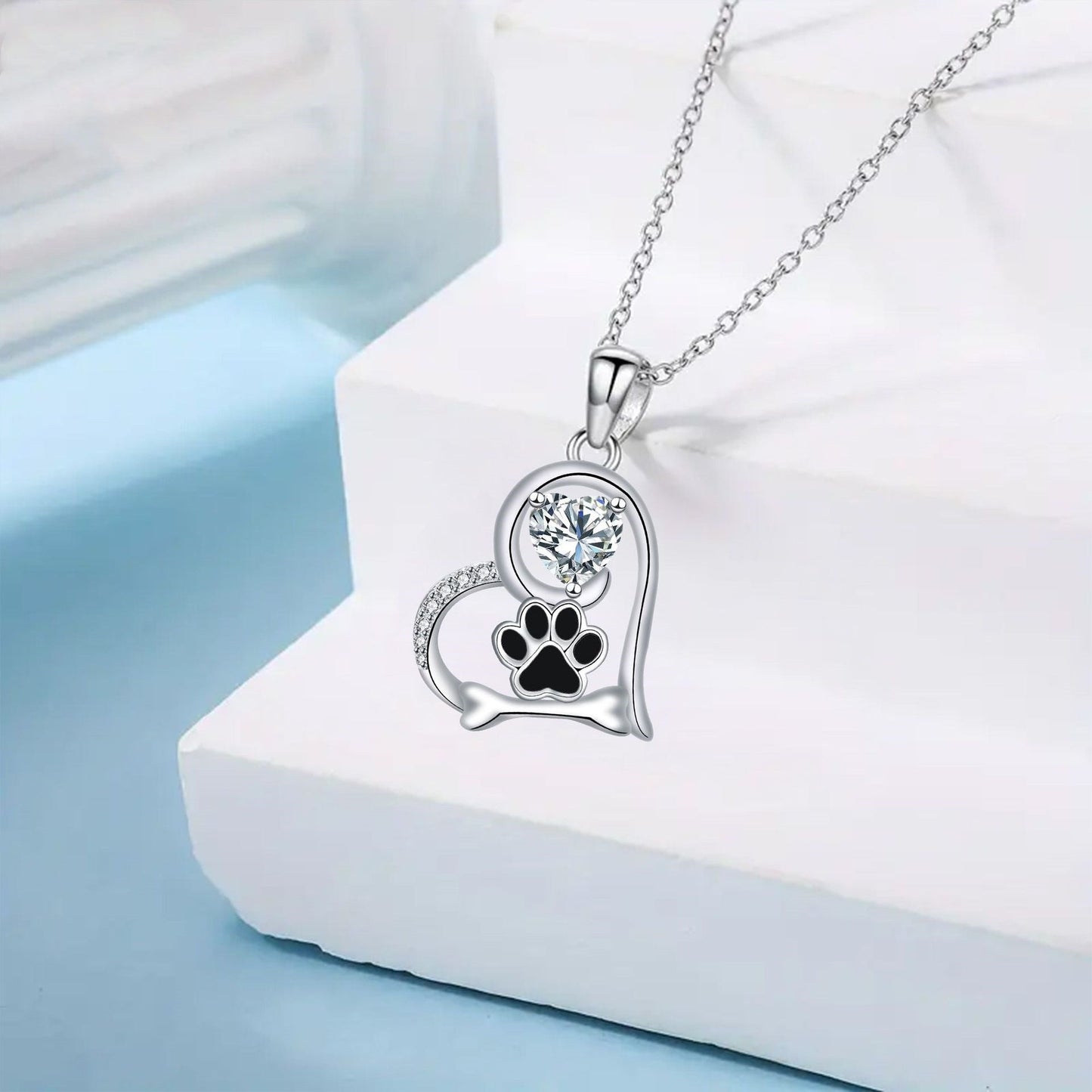 Collier Os et Empreinte Patte de Chien Faits Main avec Zircone