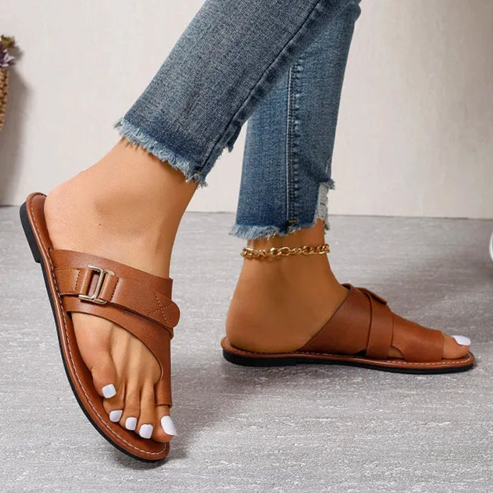 Julia – Sandales plates modernes et confortables pour femme