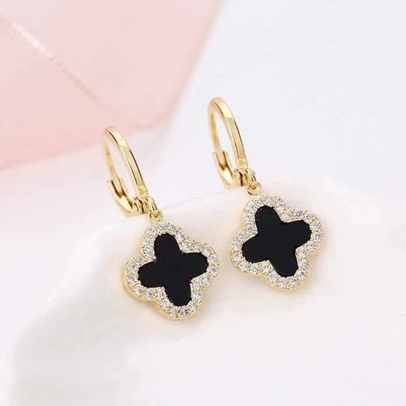 Boucles d'oreilles trèfle à quatre feuilles plaquées or