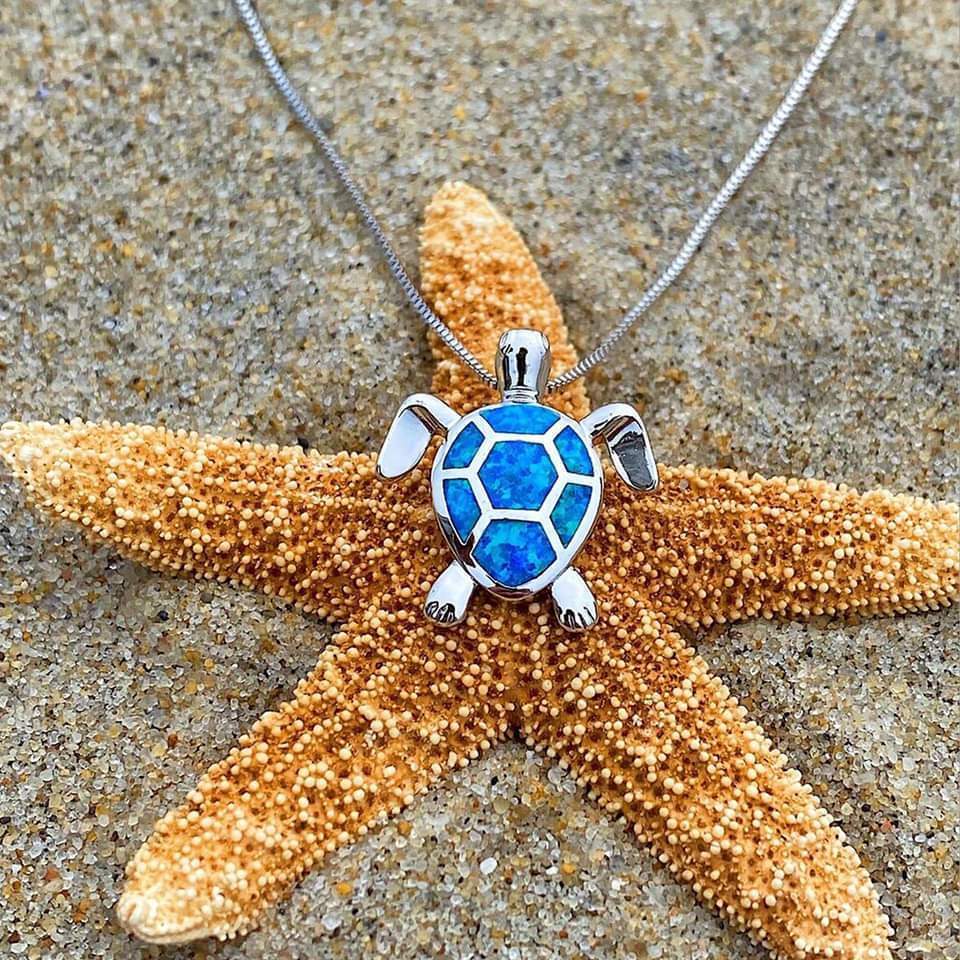 Ensemble collier + boucles d'oreilles tortue de mer en opale et argent