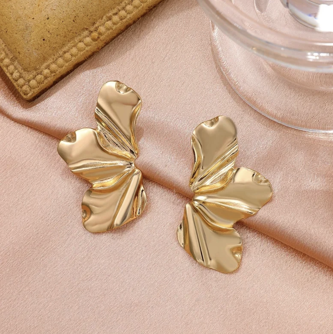 Boucles d'oreilles demi-fleur en plaqué or 18 carats