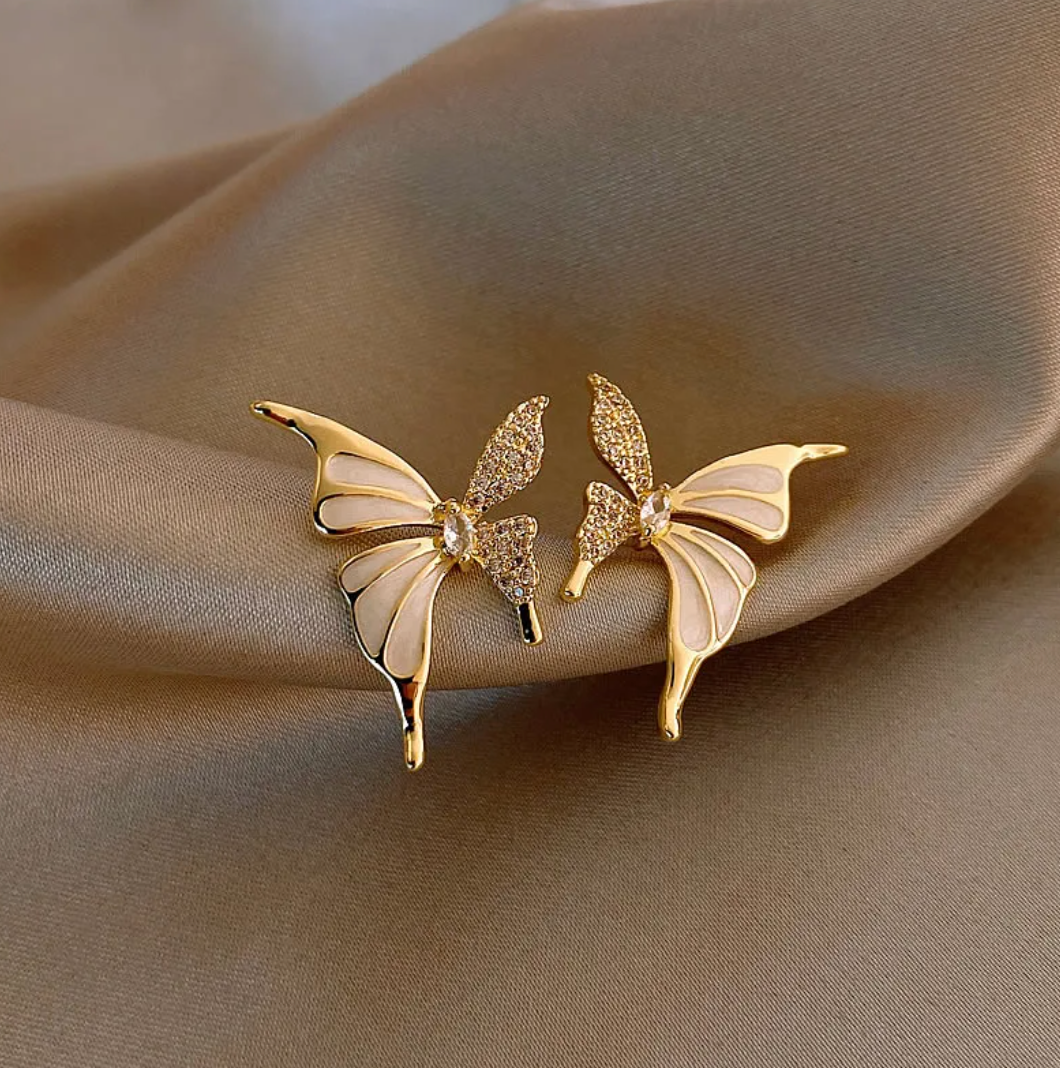 Boucles d'oreilles bouton papillon plaqué or 18 carats