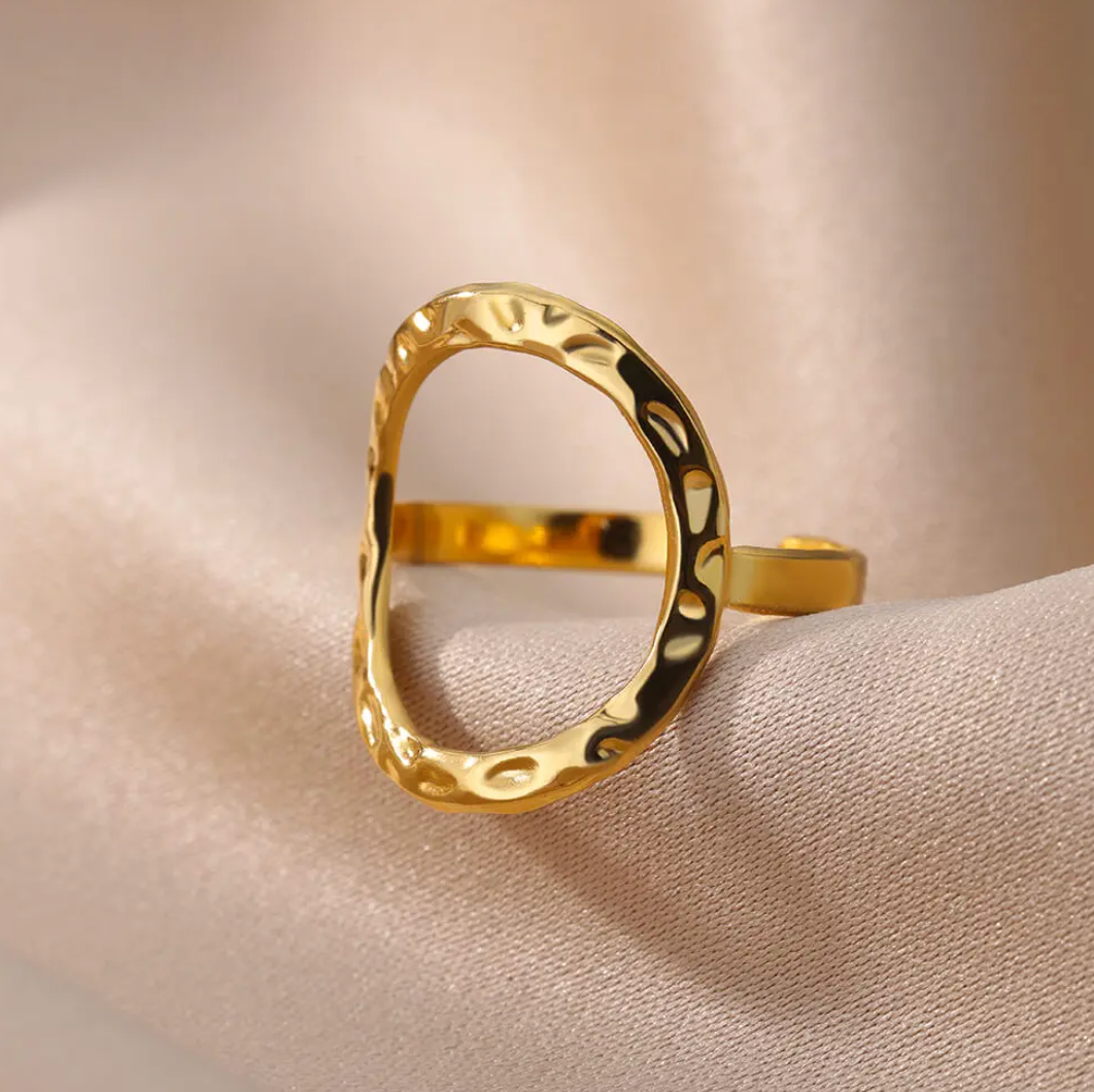 Bague plaqué or 18 carats avec grand cercle