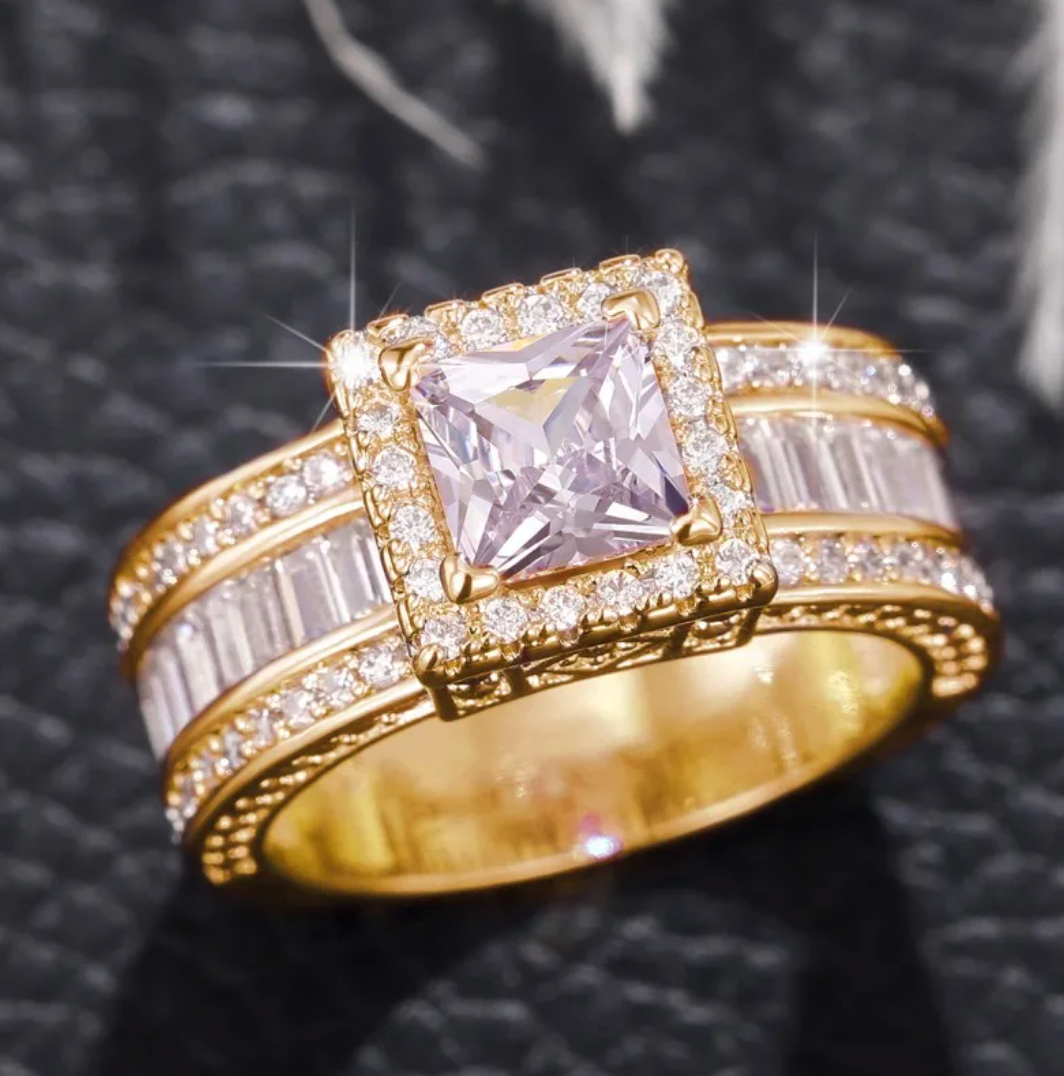 Bague plaqué or 18 carats avec cristal de luxe