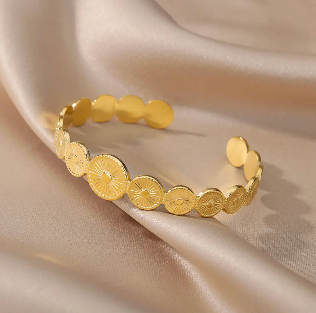 Bracelet Plaqué Or 18 carats en style pièce de monnaie antique