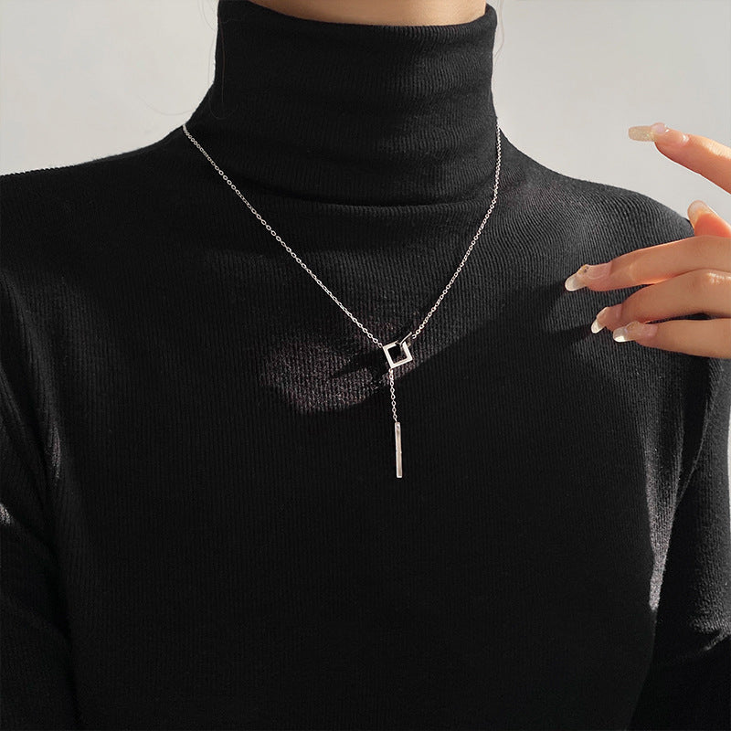 Pendentif argenté Geometrica
