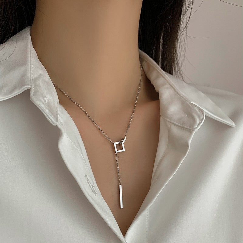 Pendentif argenté Geometrica