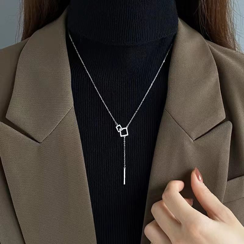 Pendentif argenté Geometrica