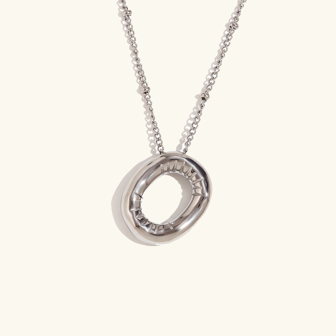 Collier personnalisé initiale avec bulles