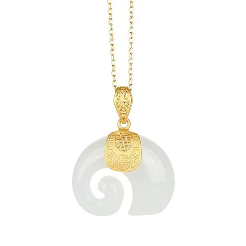 Collier Pendentif Éléphant en Jade de Hetian – Chaîne Placée Or 18K pour Femme