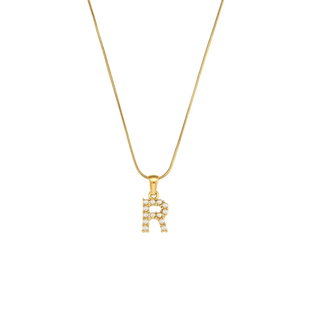 Collier d'initiales en perles précieuses et petites perles naturelles plaquées or 18 carats