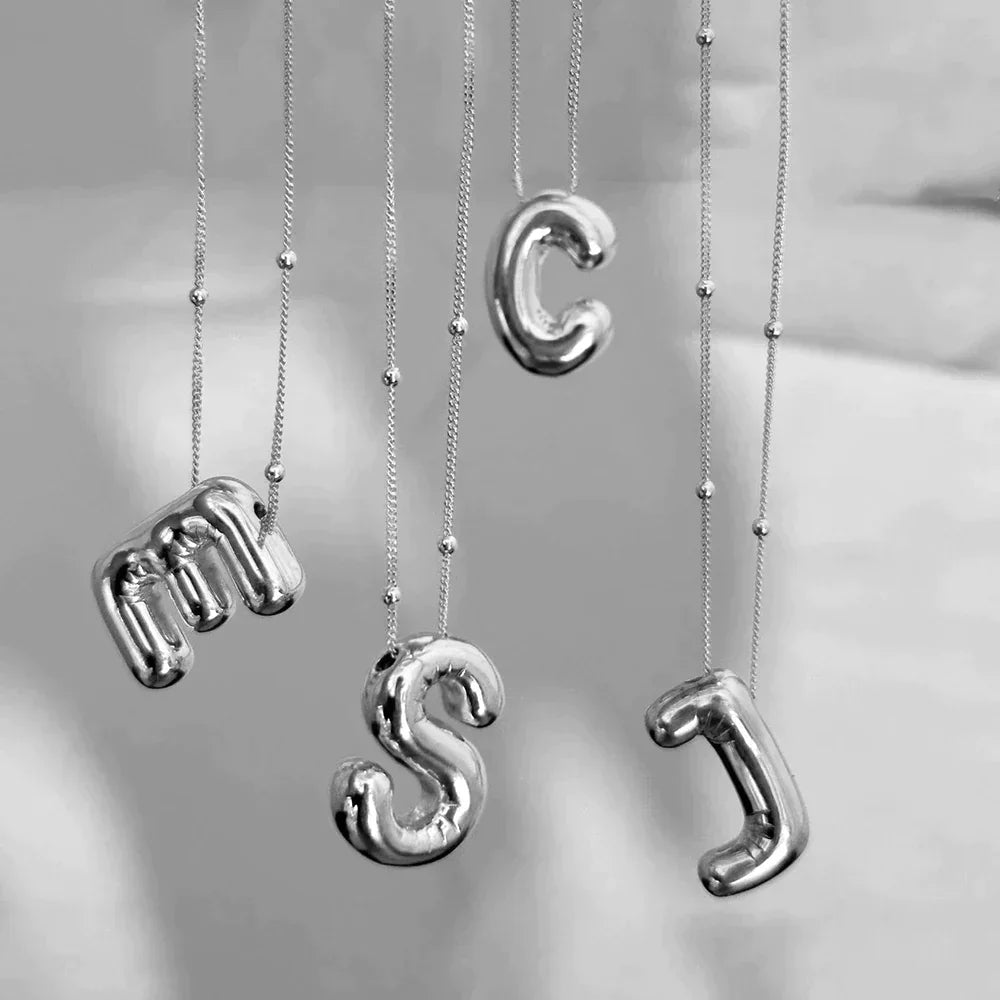 Collier spécial initiales plaqué or 18 carats avec bulles de ballon