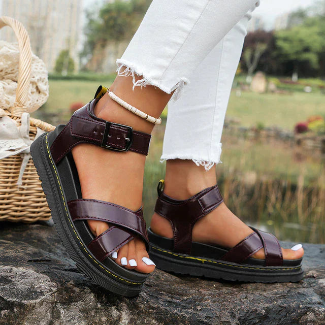 Nadia – Sandales décontractées à plateforme basse et boucle pour femme