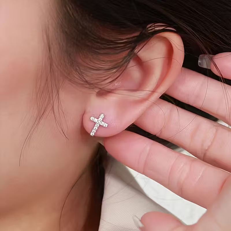 Boucles d'oreilles Croix minimalistes à tige