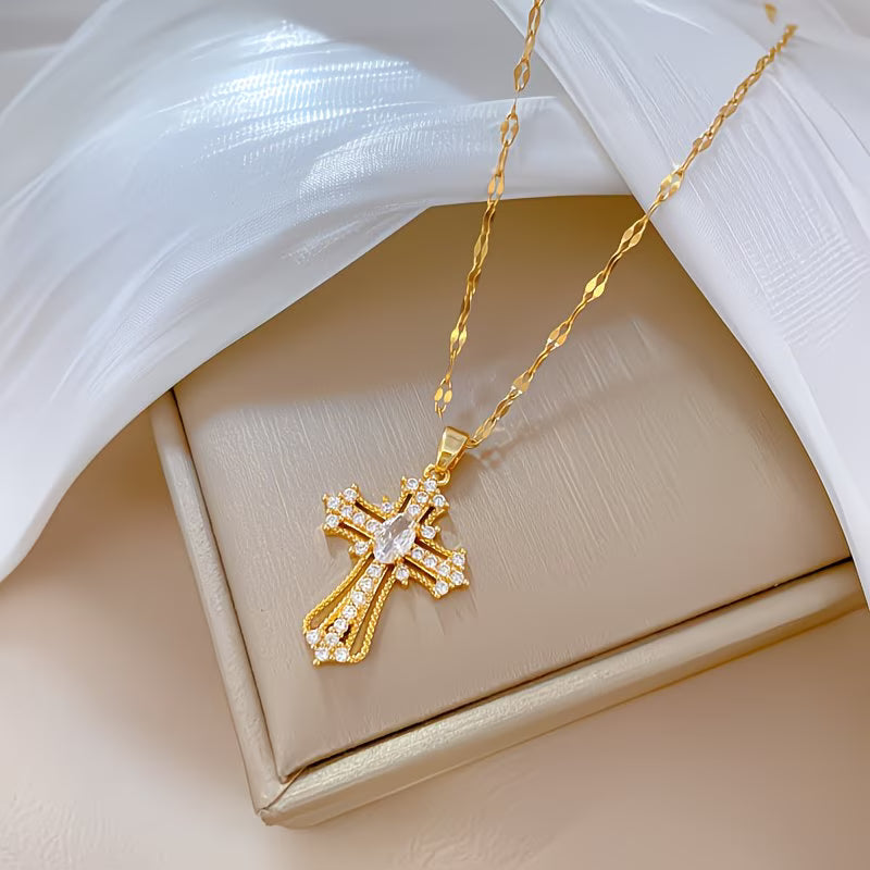 Collier Croix moderne en acier inoxydable