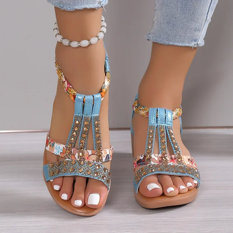 Laura – Sandales bohèmes à coin avec design artisanal pour femme