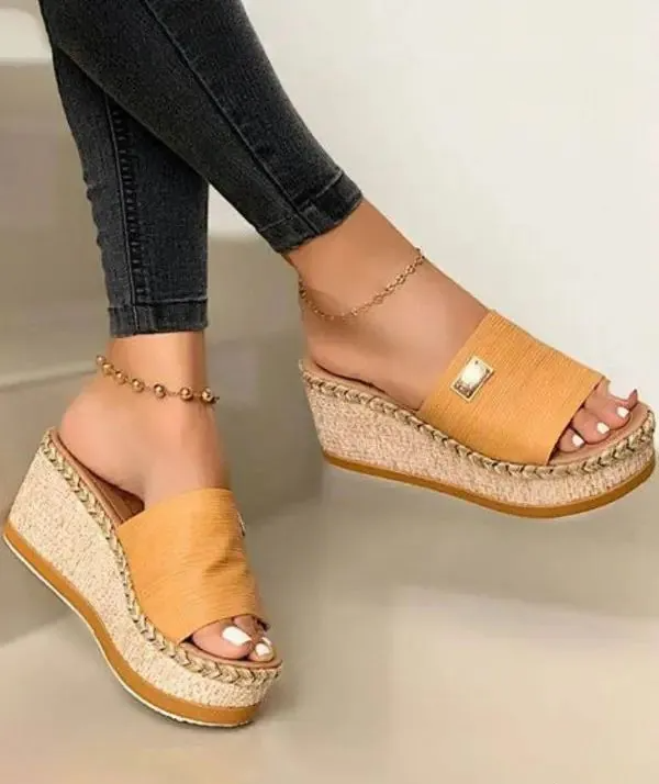 Olivia – Sandales à coin et bout ouvert pour femme