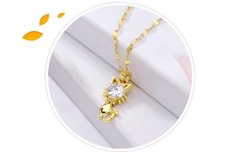 Collier chat plaqué or avec zircon