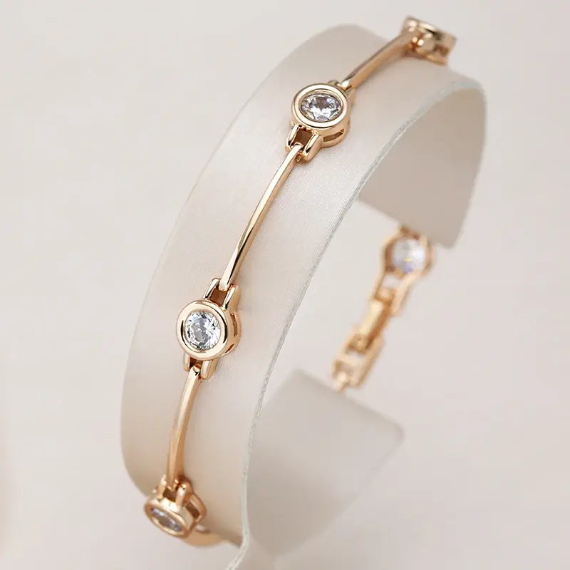 Élégant bracelet avec zirconias en or