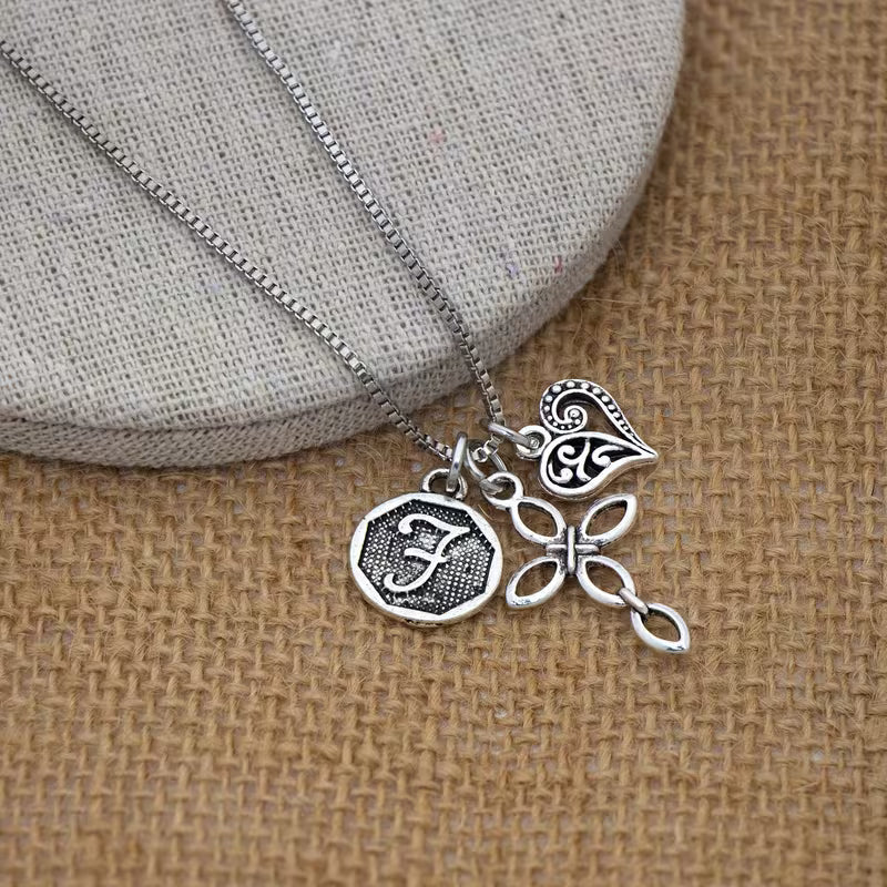 Collier Croix et cœur avec initiale