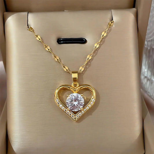 Collier cœur ajouré avec chaîne brillante