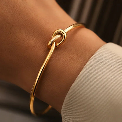 Bracelet nœud d'amour vintage