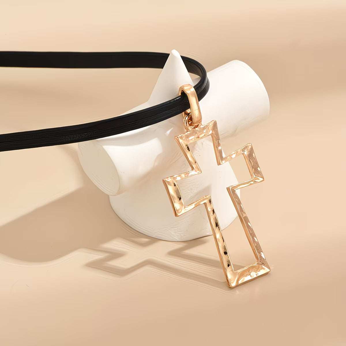 Collier pendentif Croix cordon
