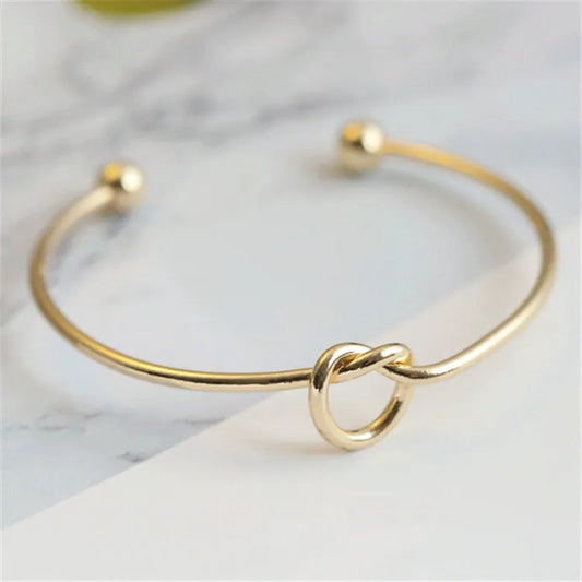 Bracelet nœud d'amour vintage