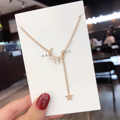 Collier lune et étoile céleste doré
