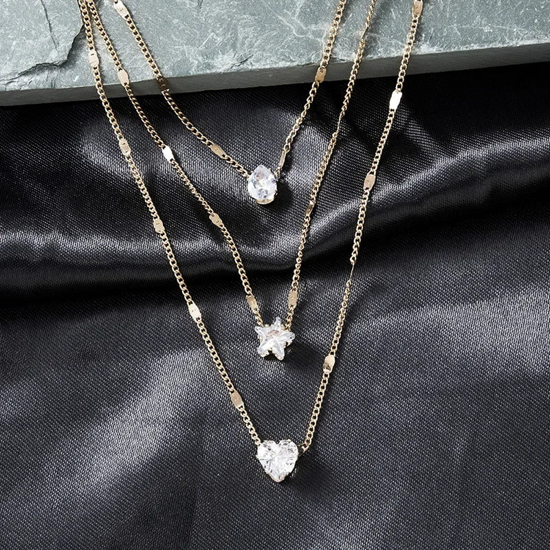 Collier multicouche triple avec pendentifs en zircon