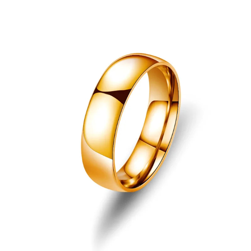 Bague élégante de mariage dorée
