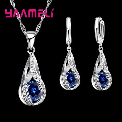Ensemble collier et boucles d'oreilles goutte de rosée cristal