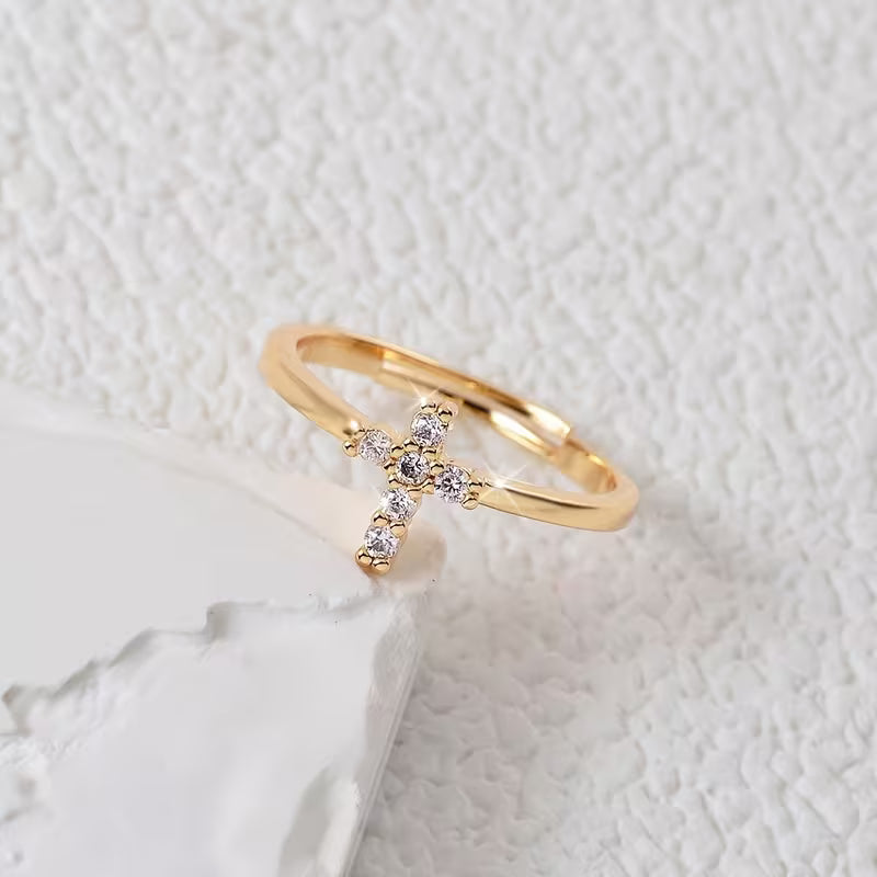Bague Croix ouverte zirconium