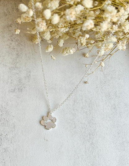 Élégant Collier Patte Argent – Acier Inoxydable