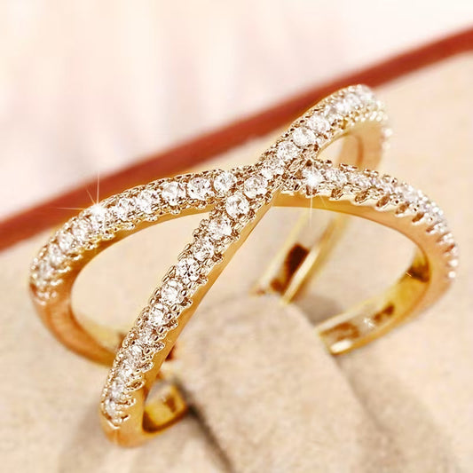 Bague Croix zirconium entrelacée