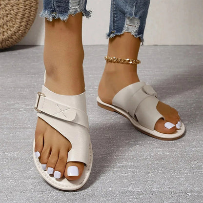 Julia – Sandales plates modernes et confortables pour femme