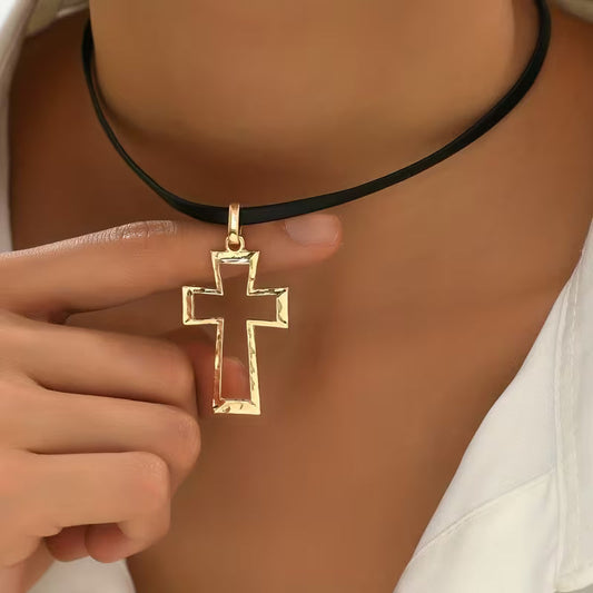 Collier pendentif Croix cordon