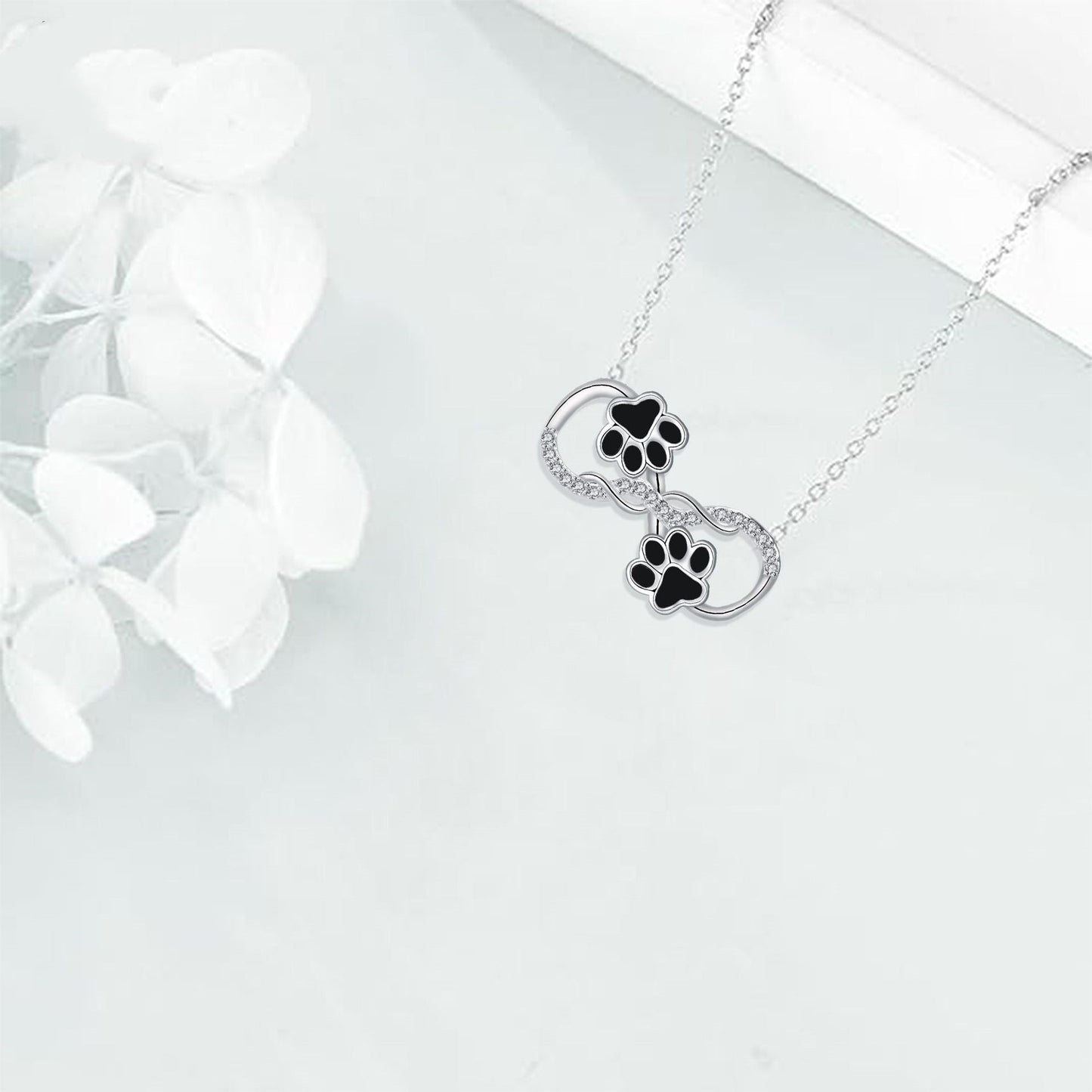 Collier Pendentif Symbole Infini avec Zircone