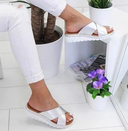 Noe – Sandales confortables pour usage quotidien et style décontracté pour femme