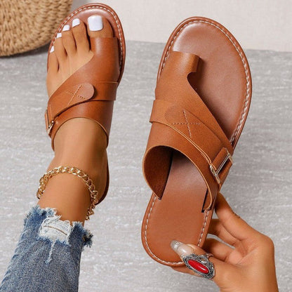 Julia – Sandales plates modernes et confortables pour femme