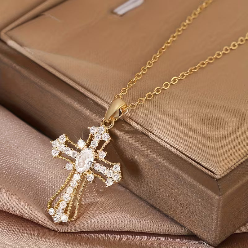 Collier Croix zirconium en cuivre