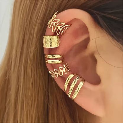 Ensemble de 5 boucles d'oreilles minimalistes