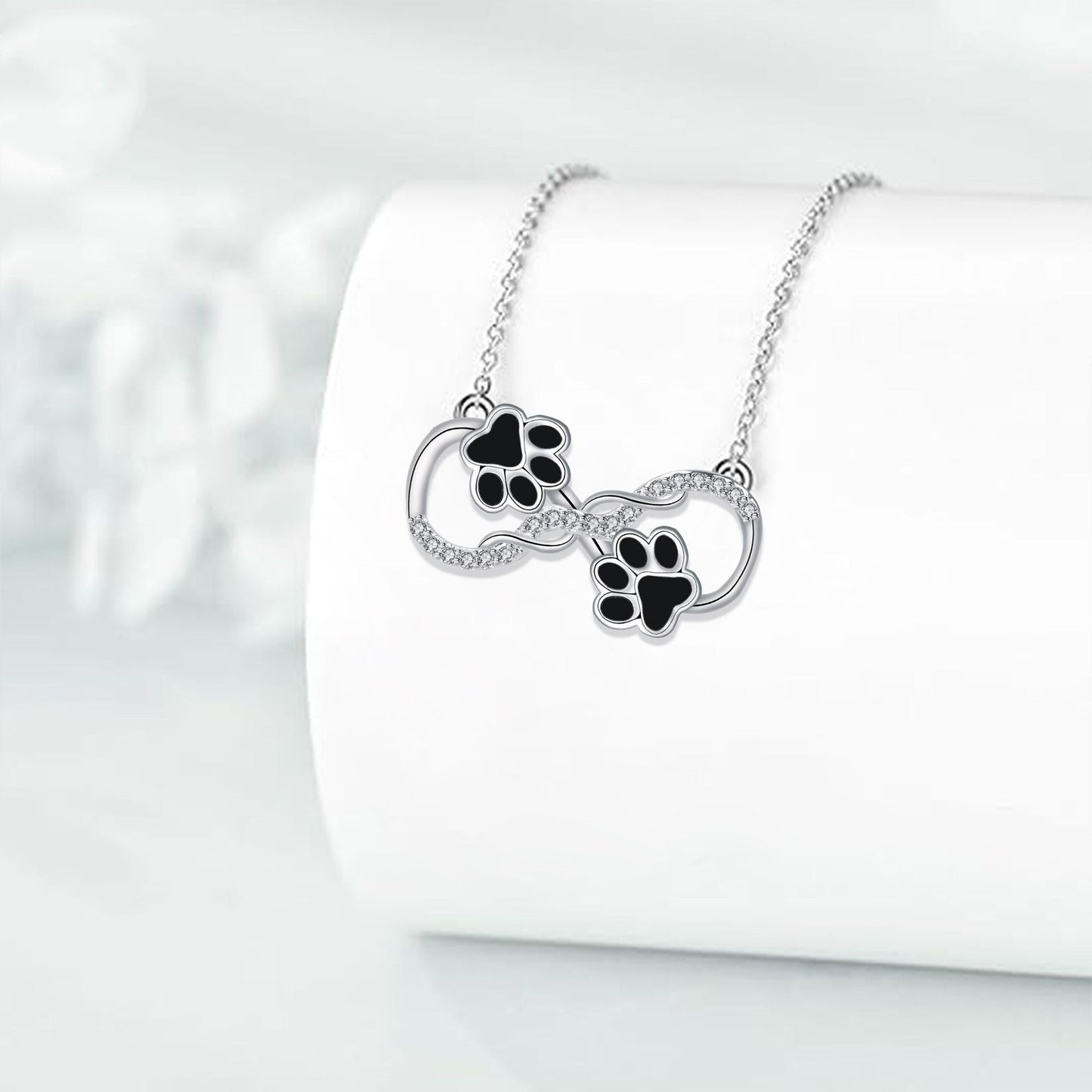 Collier Pendentif Symbole Infini avec Zircone