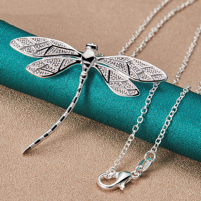 Collier Libellule en Argent Sterling – Symbole de Grâce et de Transformation