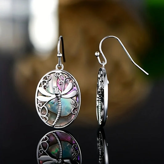 Boucles d'oreilles Libellule en Nacre – Symbole de Renouveau et de Grâce