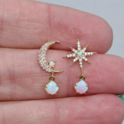 Boucles d'oreilles lune et étoile en or et opale
